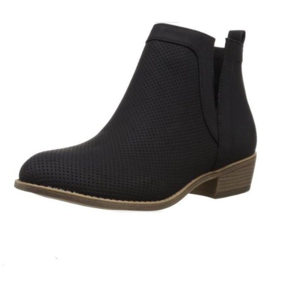 Journee Collection Lainee Perforated Ankle Booties Black 9M New